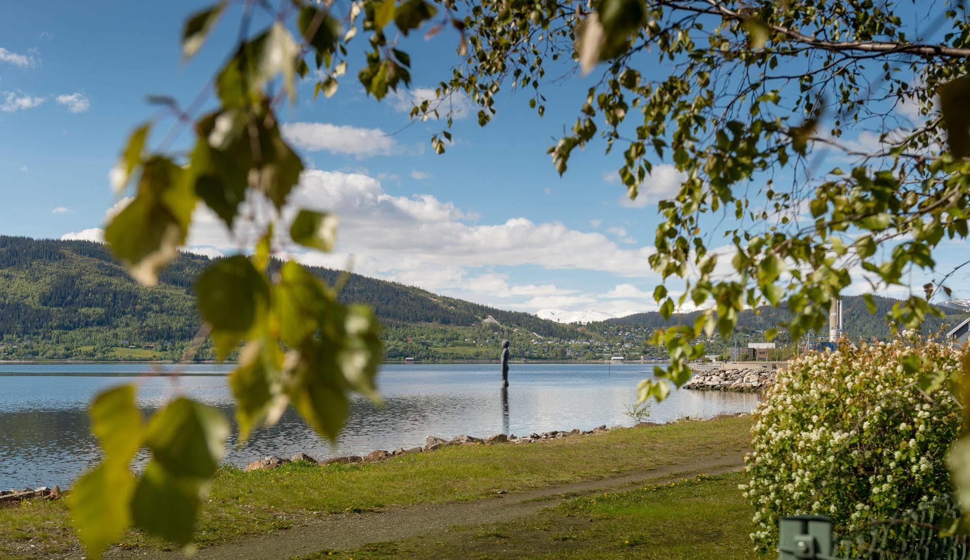 Fjordgaarden Mo Hotel Mo i Rana Eksteriør billede